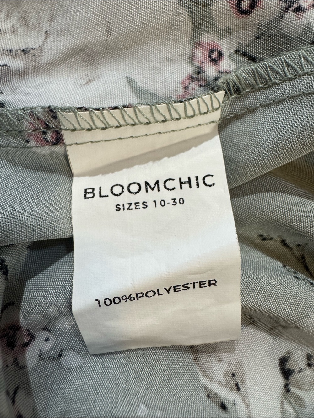 Women’s BloomChic V-Neck Long Sleeve Blouse - Picture 6 of 7